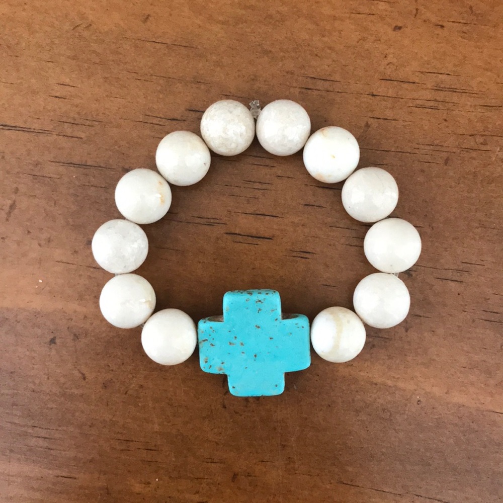 Beaded cross bracelet